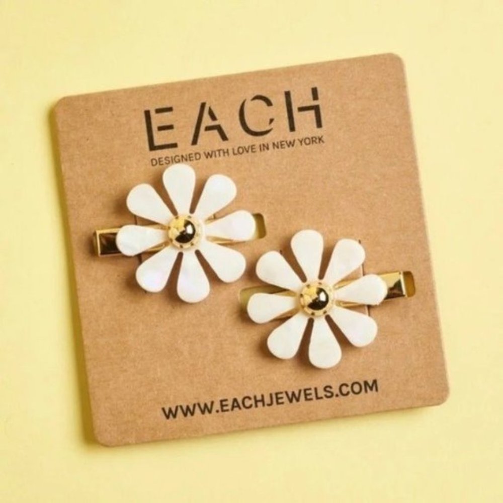 NWT Each Jewels Daisy hair clips/ barrettes